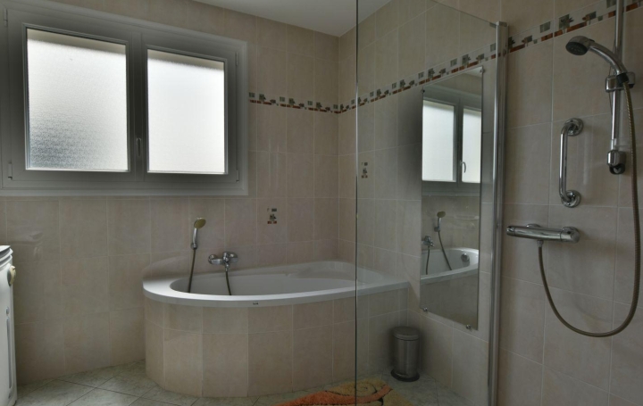 Maison CHOLET (49300)  176 m2 269 850 € 