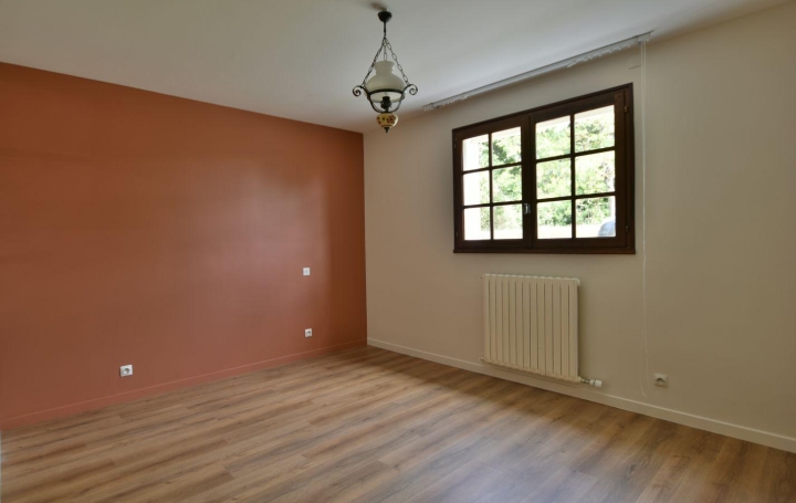 Maison CHOLET (49300)  176 m2 269 850 € 