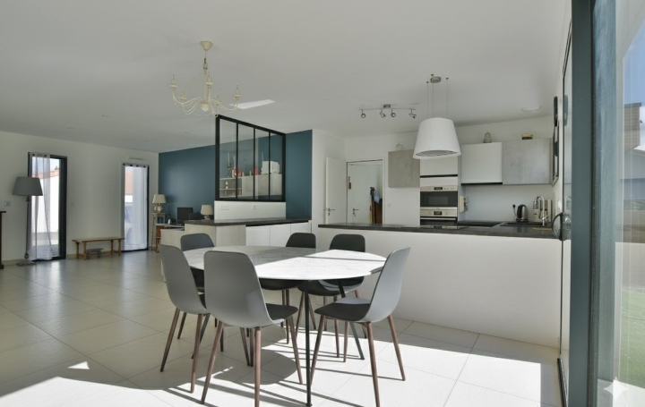 Maison LE MAY-SUR-EVRE (49122)  115 m2 282 500 € 