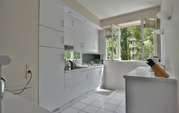 5 Pièces CHOLET (49300)  119 m2 262 500 € 