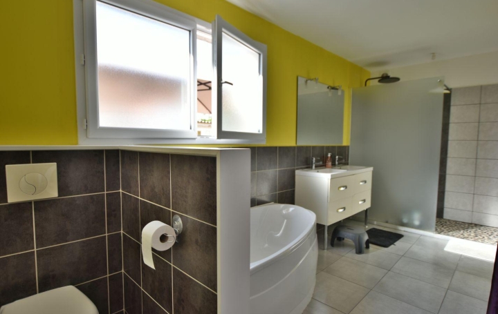 Maison CHOLET (49300)  126 m2 225 750 € 