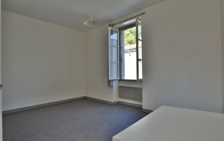 3 Pièces CHOLET (49300)  58 m2 121 900 € 