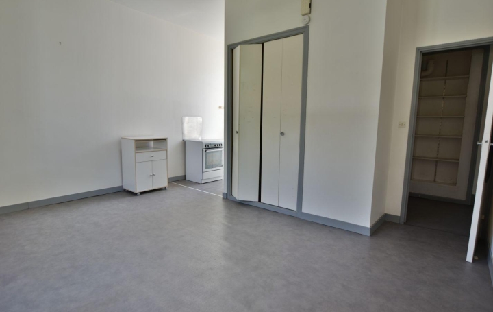 3 Pièces CHOLET (49300)  58 m2 121 900 € 