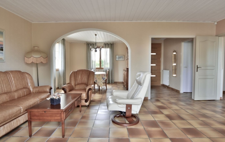 Maison LE MAY-SUR-EVRE (49122)  111 m2 234 500 € 