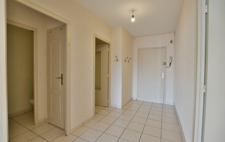 3 Pièces CHOLET (49300)  81 m2 149 884 € 