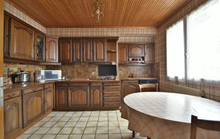 Maison CHOLET (49300)  157 m2 262 500 € 