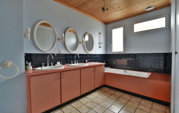 Maison CHOLET (49300)  157 m2 262 500 € 