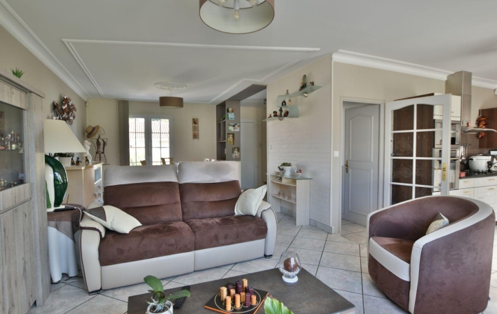 Maison SAINT-MACAIRE-EN-MAUGES (49450)  98 m2 267 750 € 