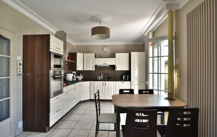 Maison SAINT-MACAIRE-EN-MAUGES (49450)  98 m2 267 750 € 