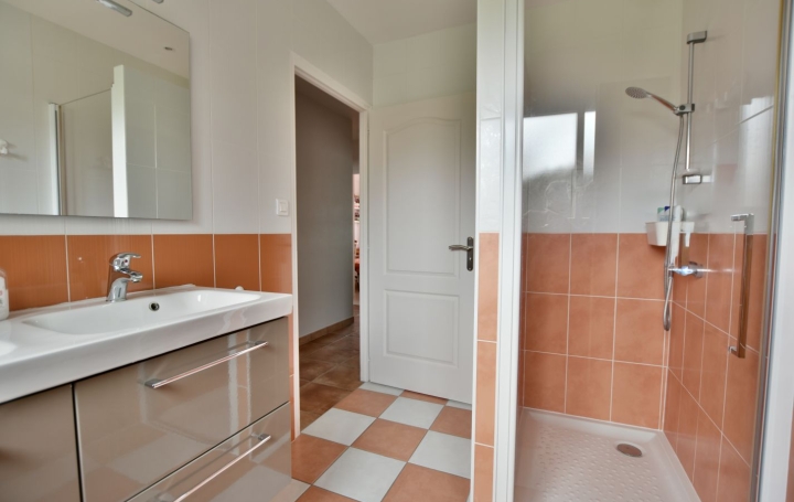 Maison CHOLET (49300)  144 m2 343 200 € 