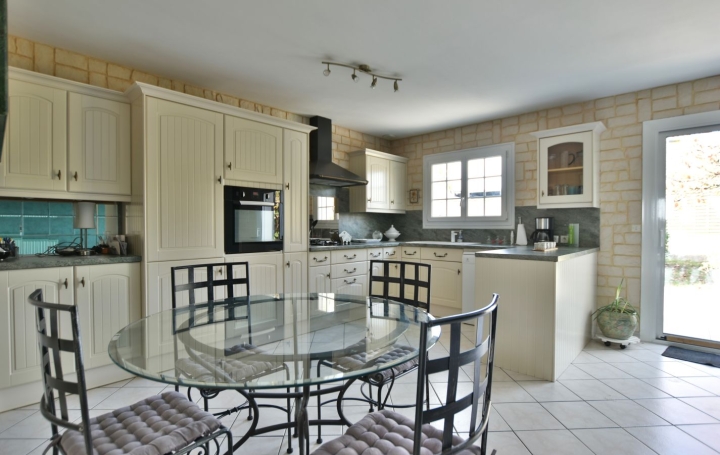 Maison CHOLET (49300)  106 m2 272 900 € 