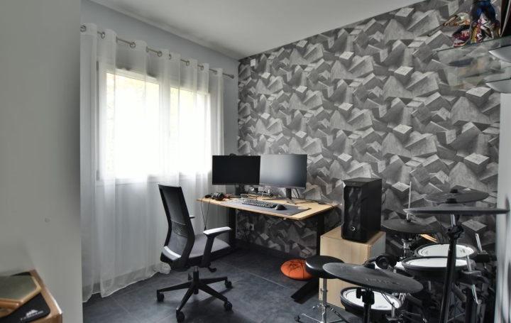 Maison CHOLET (49300)  153 m2 332 800 € 