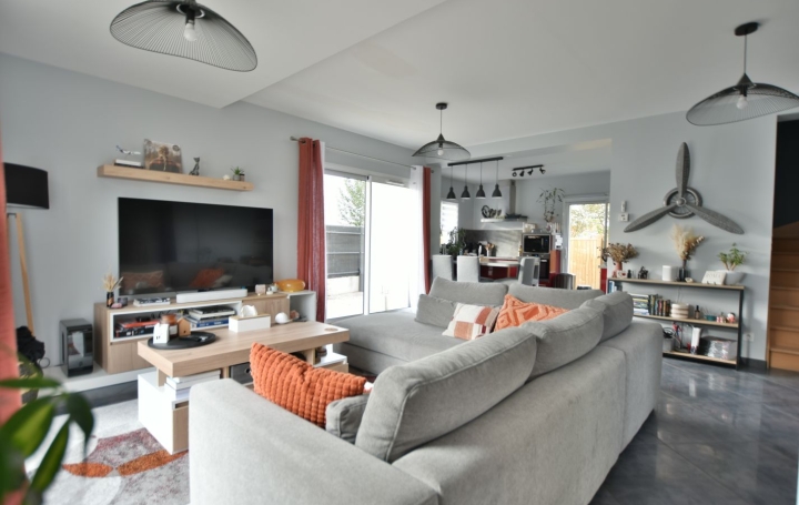 Maison CHOLET (49300)  153 m2 332 800 € 