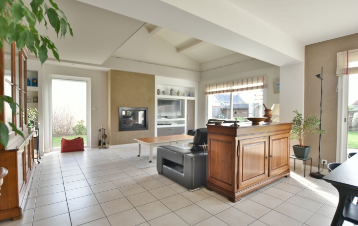 Maison CHOLET (49300)  166 m2 389 200 € 