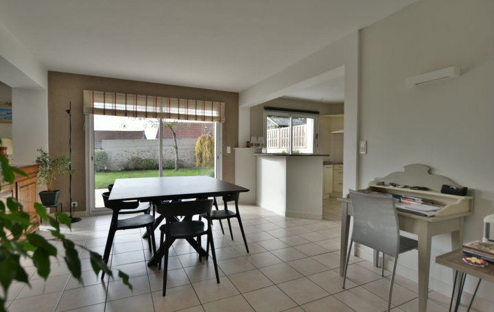 Maison CHOLET (49300)  166 m2 389 200 € 