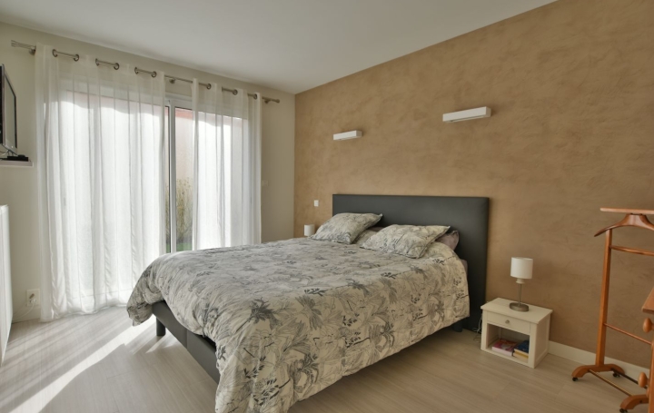 Maison CHOLET (49300)  166 m2 389 200 € 