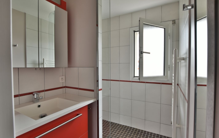 Maison CHOLET (49300)  142 m2 358 800 € 