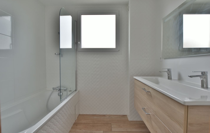 Maison SAINT-LEGER-SOUS-CHOLET (49280)  107 m2 235 000 € 