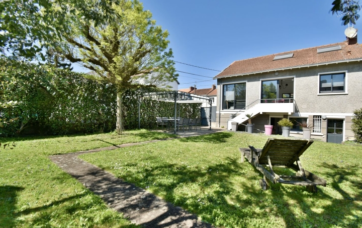 Maison / Villa CHOLET (49300) 136 m<sup>2</sup> 318 725 € 