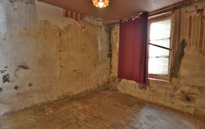 Maison LA SEGUINIERE (49280)  125 m2 85 200 € 