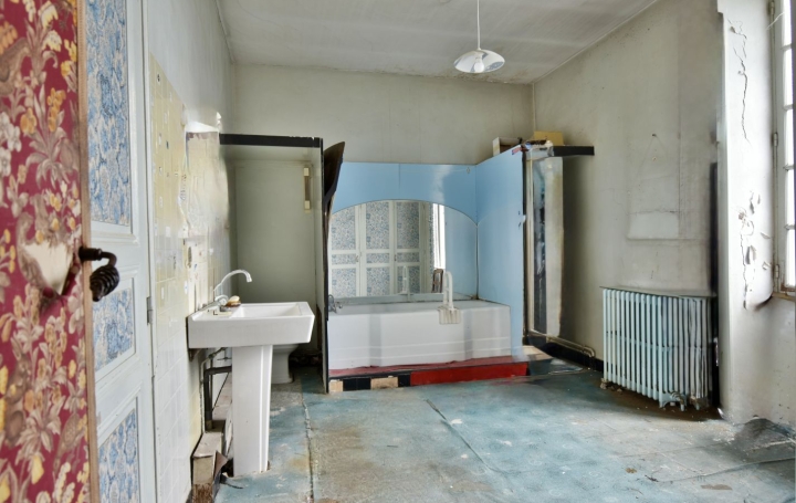 Maison CHOLET (49300)  163 m2 177 500 € 