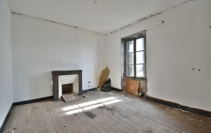 Maison CHOLET (49300)  210 m2 198 500 € 