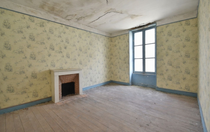 Maison CHOLET (49300)  210 m2 198 500 € 