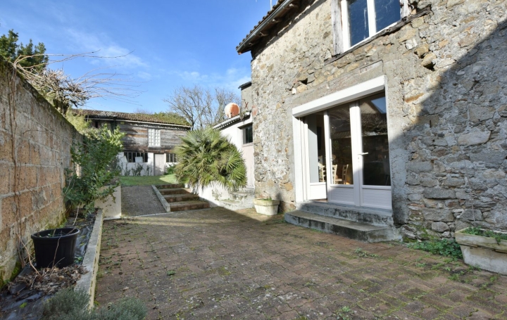 Maison MAULEVRIER (49360)  108 m2 178 500 € 