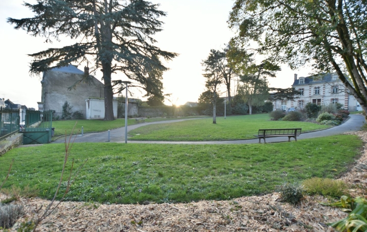 Maison CHOLET (49300)  61 m2 111 300 € 