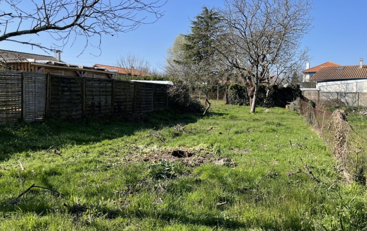 Terrain LA SEGUINIERE (49280)   77 000 € 