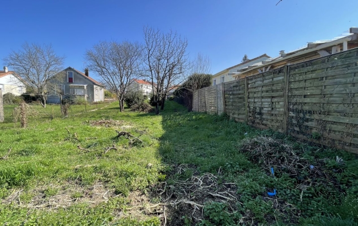 Terrain LA SEGUINIERE (49280)   77 000 € 