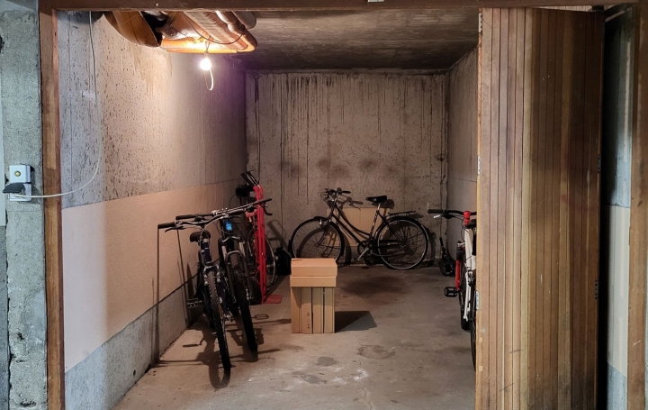 Garage CHOLET (49300)  14 m2 17 900 € 