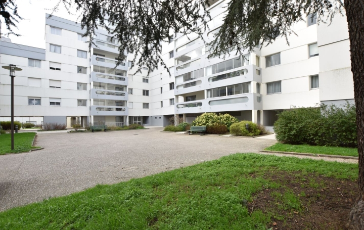 Appartement CHOLET (49300) 88 m<sup>2</sup> 152 250 € 