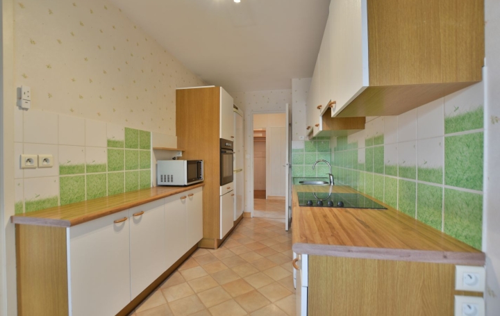 4 Pièces CHOLET (49300)  88 m2 152 250 € 