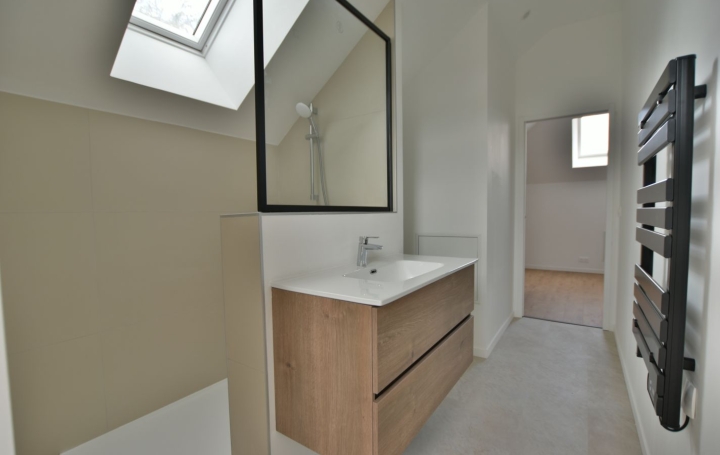 Maison CHOLET (49300)  142 m2 332 800 € 