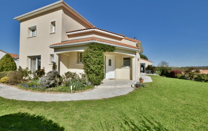 Maison / Villa CHOLET (49300) 195 m<sup>2</sup> 457 600 € 