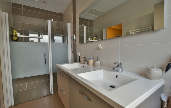 Maison CHOLET (49300)  80 m2 220 500 € 