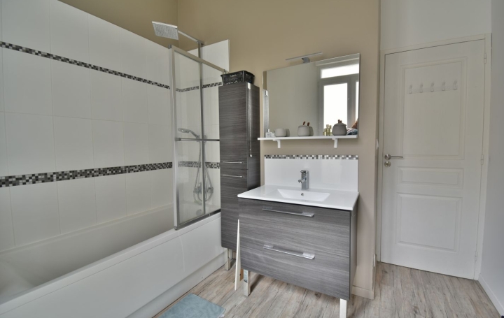 Maison CHOLET (49300)  128 m2 265 000 € 