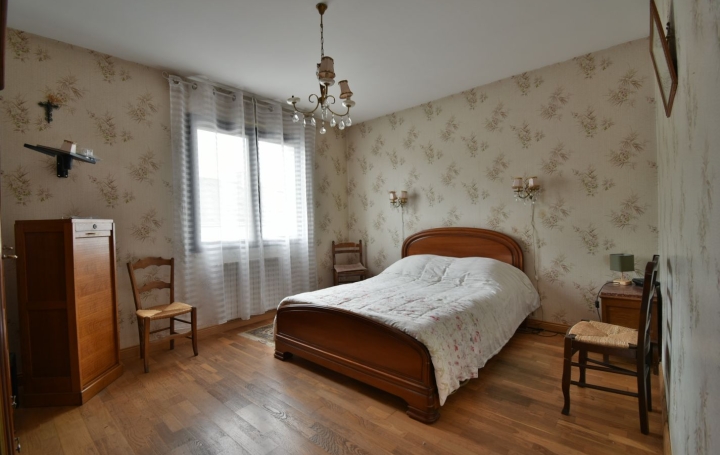 Maison CHOLET (49300)  140 m2 263 000 € 