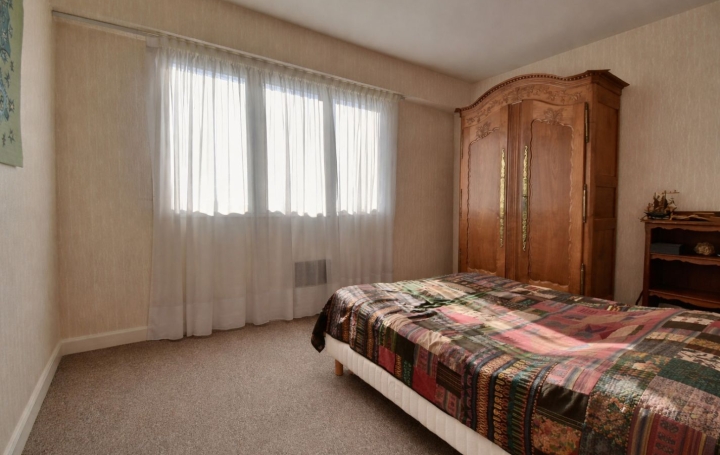5 Pièces CHOLET (49300)  119 m2 259 900 € 