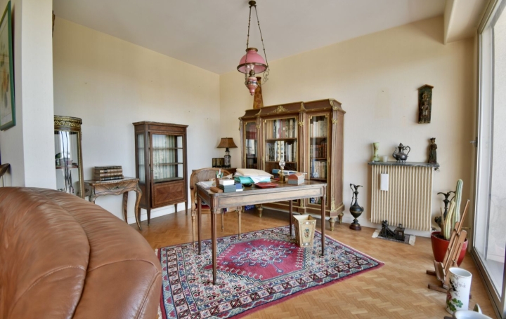5 Pièces CHOLET (49300)  119 m2 259 900 € 