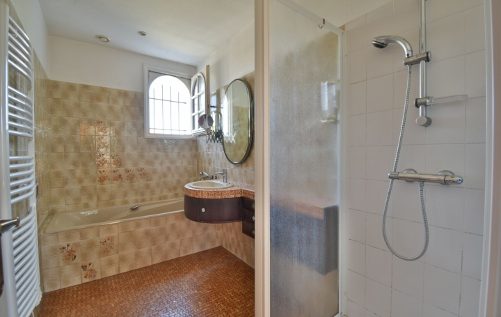 Maison CHOLET (49300)  122 m2 220 500 € 