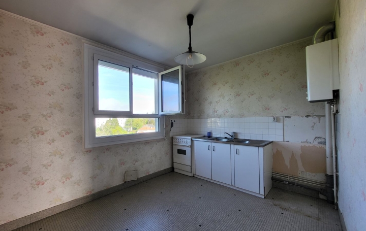2 Pièces CHOLET (49300)  47 m2 80 250 € 