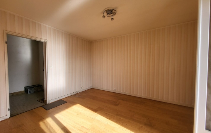 2 Pièces CHOLET (49300)  47 m2 80 250 € 