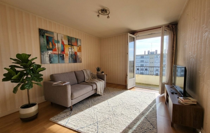 2 Pièces CHOLET (49300)  47 m2 80 250 € 
