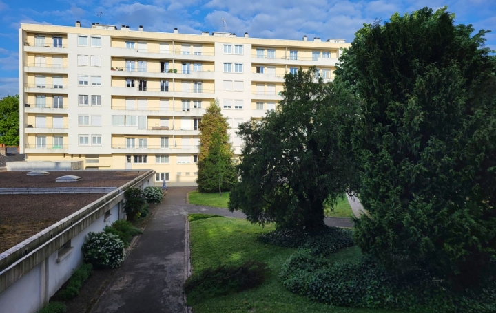 2 Pièces CHOLET (49300)  47 m2 80 250 € 