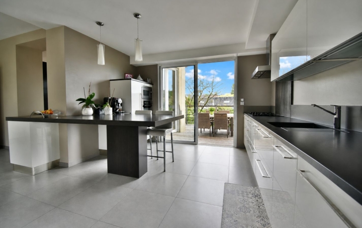 Maison CHOLET (49300)  251 m2 499 000 € 