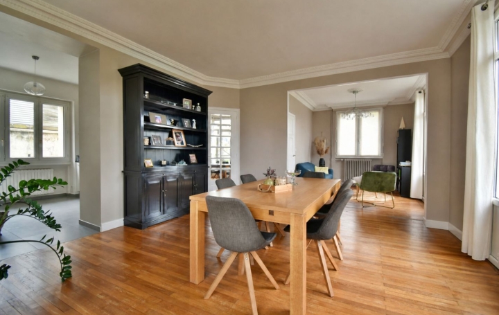 Maison CHOLET (49300)  251 m2 499 000 € 