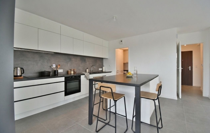 5 Pièces CHOLET (49300)  104 m2 364 000 € 
