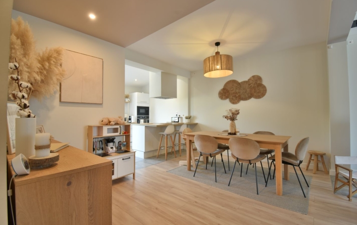 Maison LE MAY-SUR-EVRE (49122)  118 m2 252 000 € 
